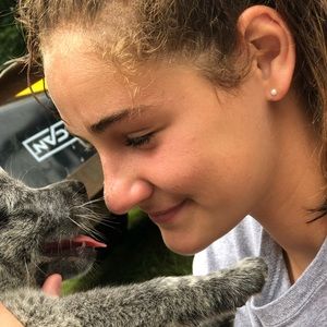 Meet your Posher, Kayla